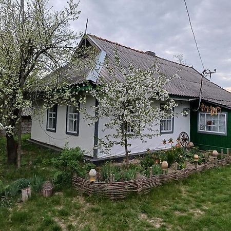 Медова Садиба Subbotiv Exteriör bild