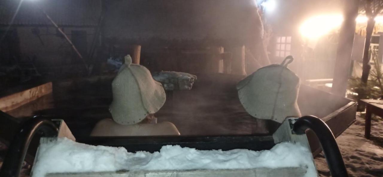 Медова Садиба Subbotiv Exteriör bild