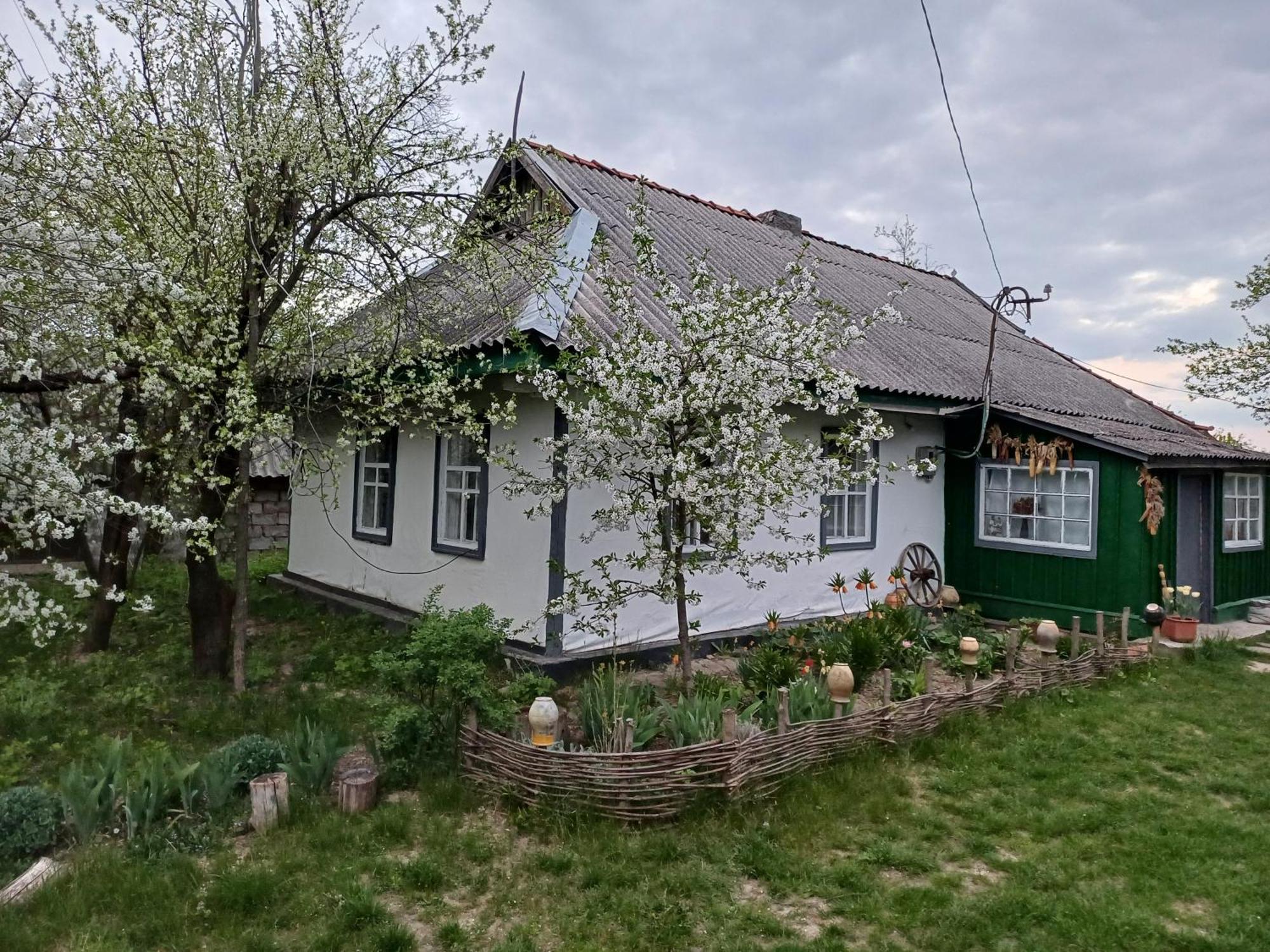 Медова Садиба Subbotiv Exteriör bild
