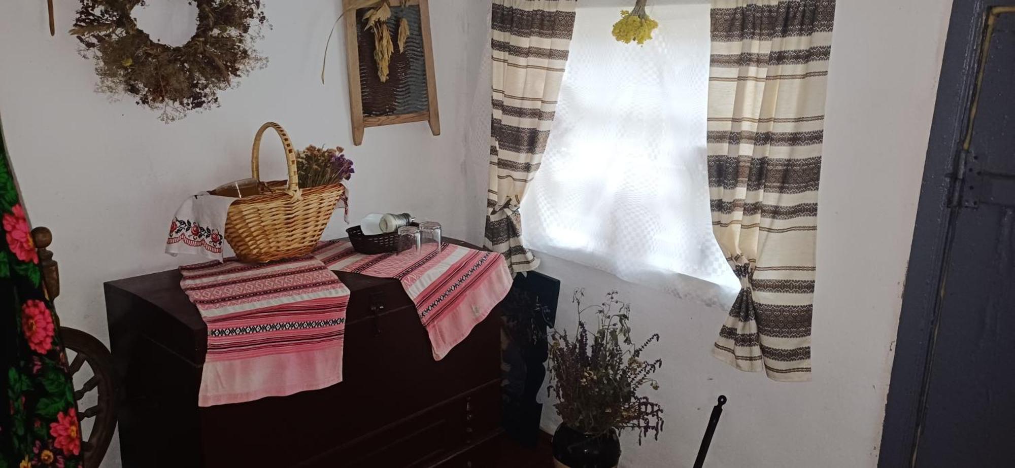 Медова Садиба Subbotiv Exteriör bild